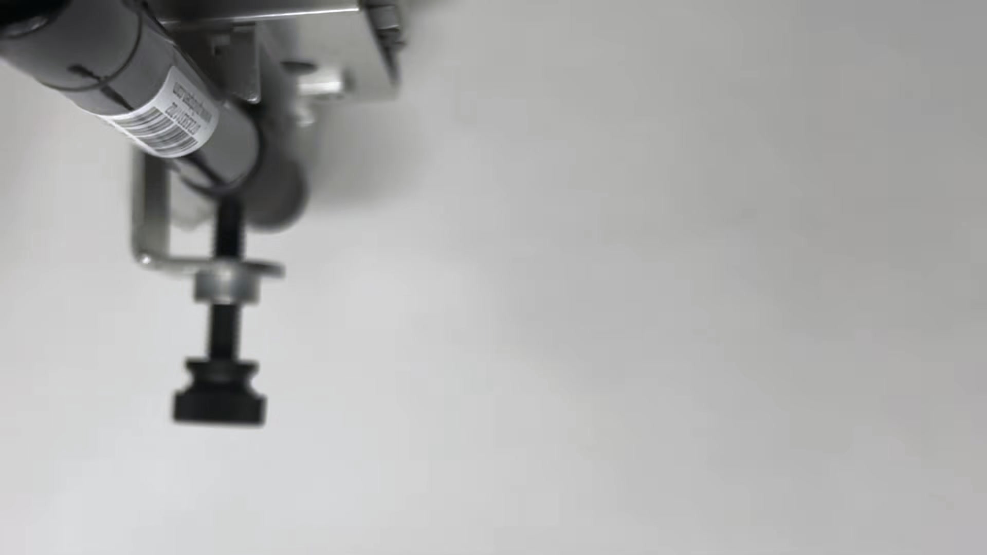 The crumple plotter tracing the same line twice