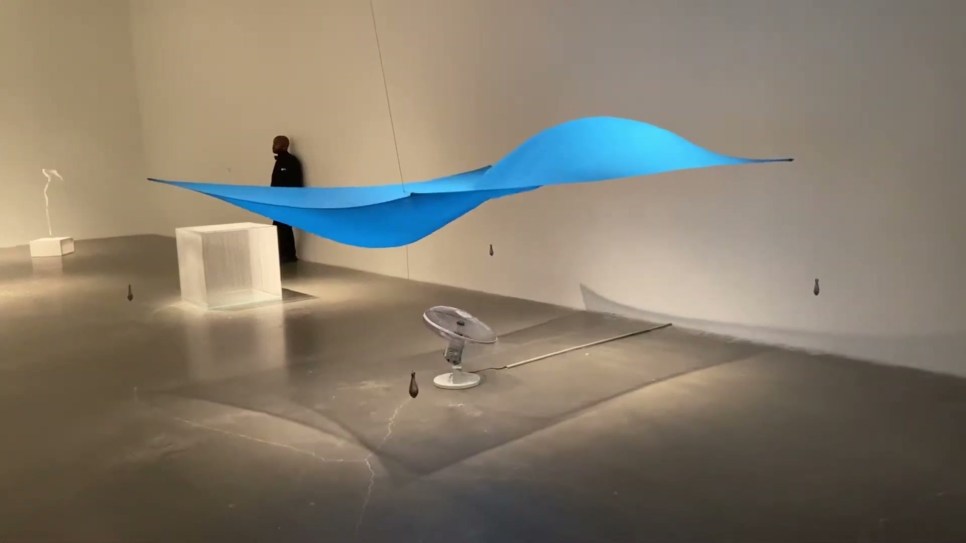 Hans Haacke, Blue Sail