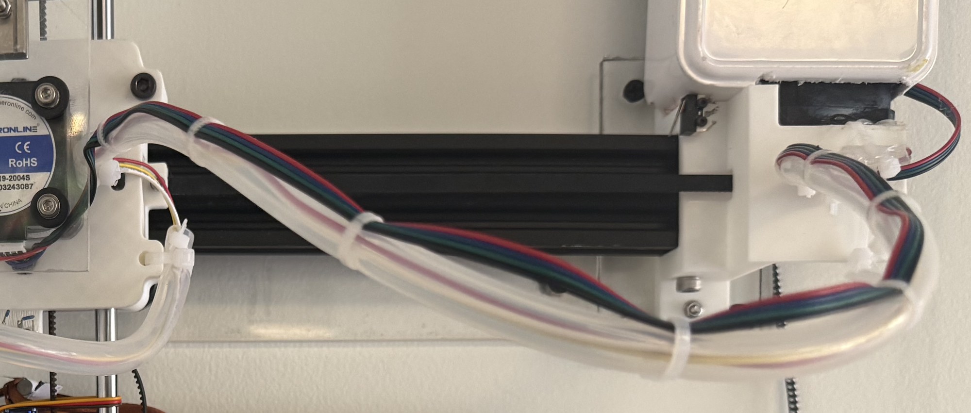 The wire tubing along the x track